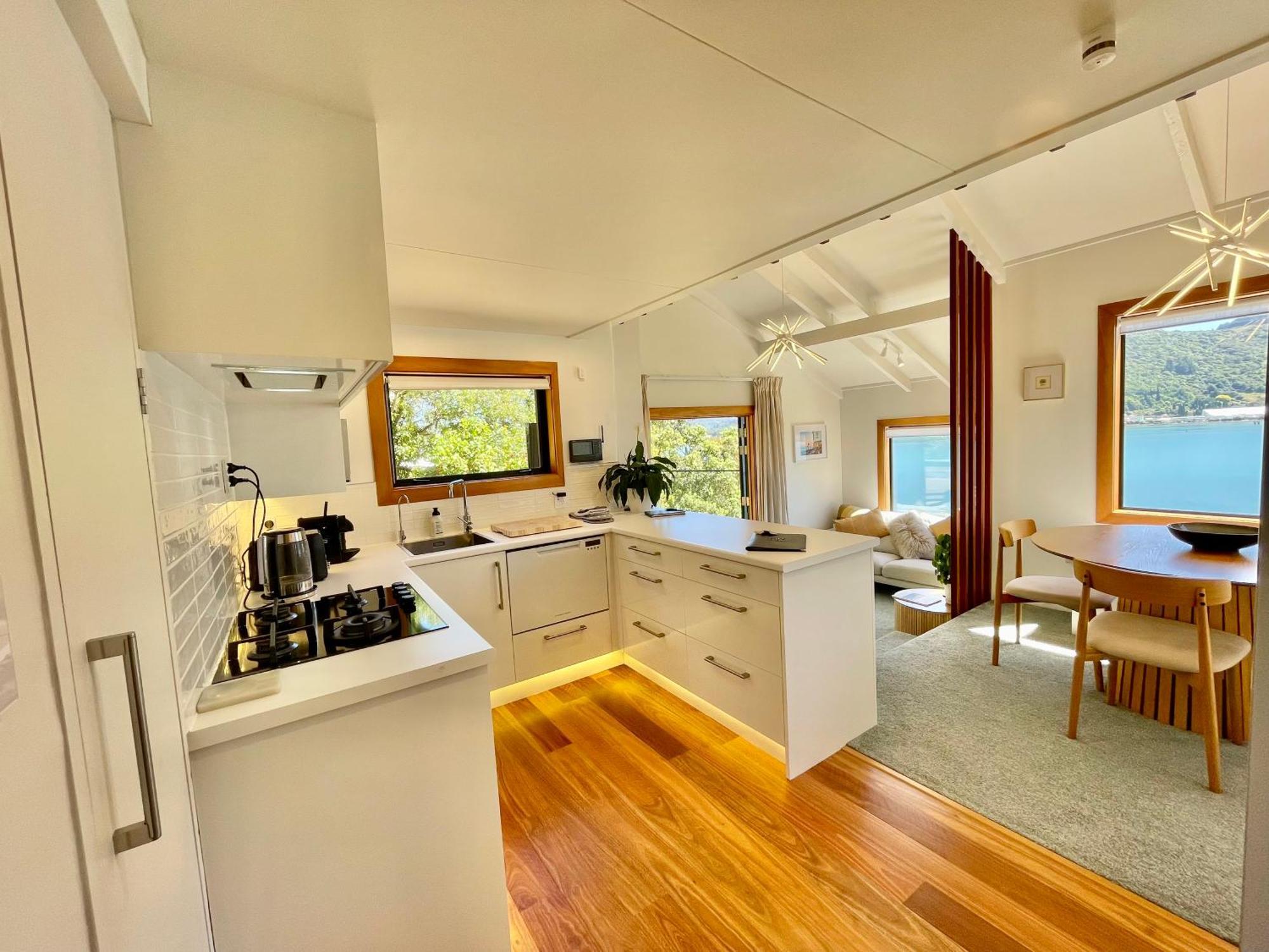 The Cove Cabin - Your Quiet Escape Dunedin Eksteriør billede